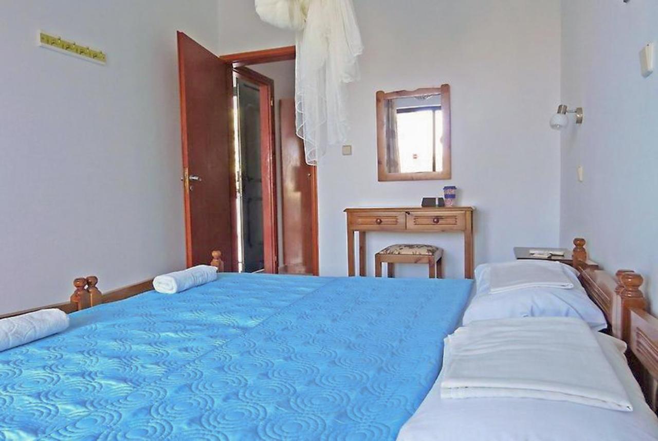 إياليسوس Debbi Appartments And Hotel المظهر الخارجي الصورة