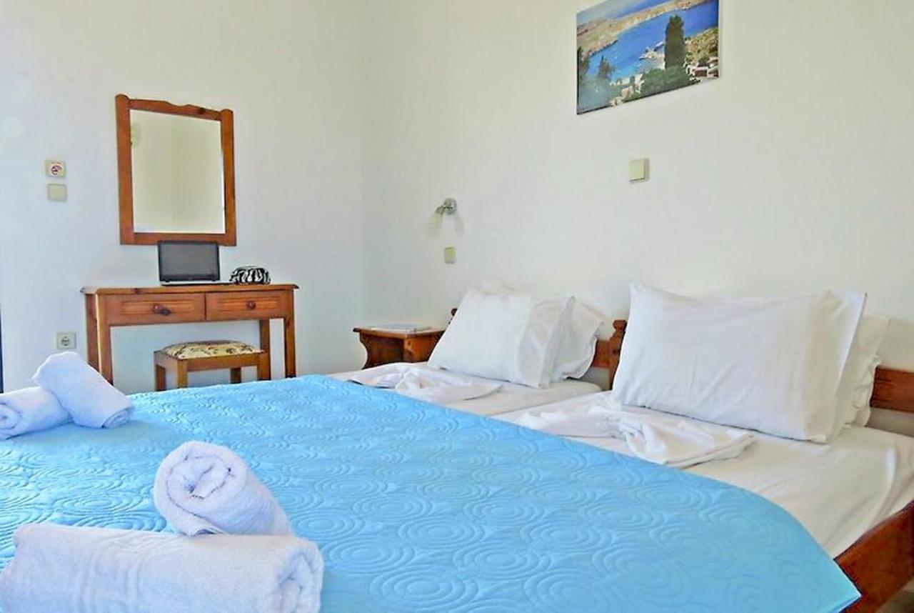 إياليسوس Debbi Appartments And Hotel المظهر الخارجي الصورة
