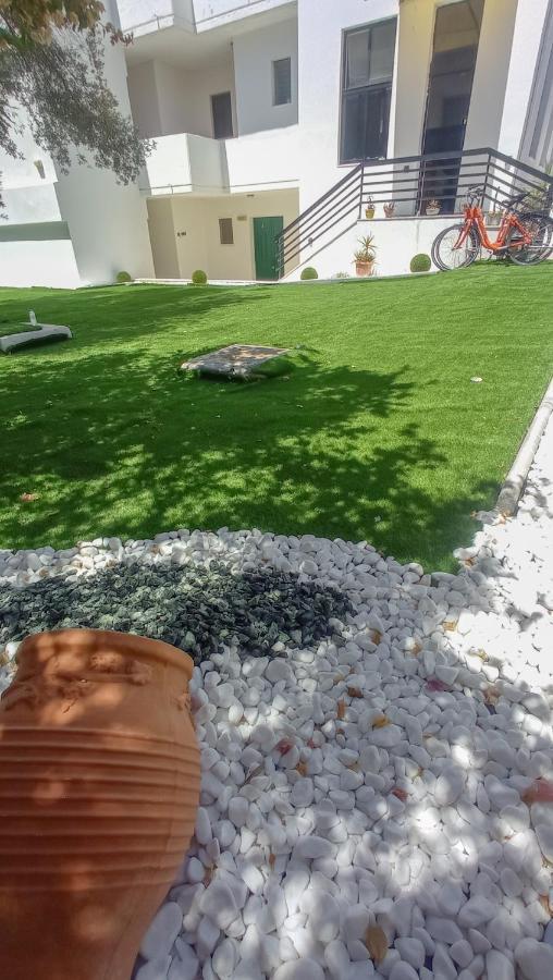 إياليسوس Debbi Appartments And Hotel المظهر الخارجي الصورة